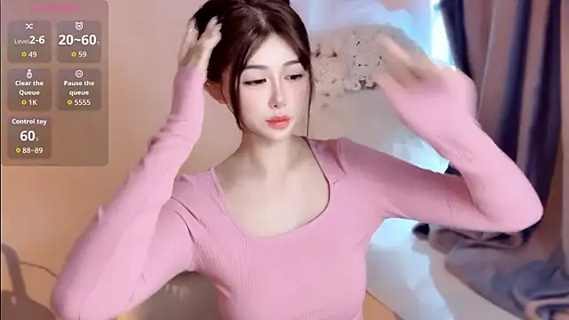 Snapshot of Tina-a chatting on October 23, 2:33 am Tina-a online show from October 23, 2:33 am