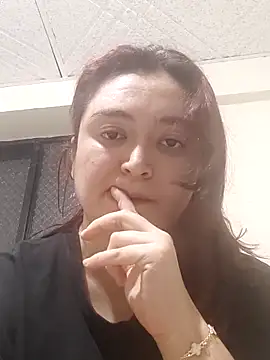 Snapshot of Anaa_Rose chatting on May 8, 12:38 am Anaa Rose online show from May 8, 12:38 am