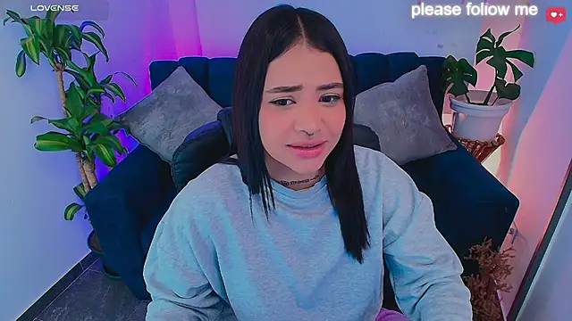 nicemiiaa7  online show from March 23, 12:09 pm