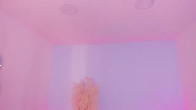 aleksandramiller  online show from June 30, 1:01 pm