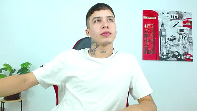 Cumandres18 online show from March 11, 3:07 pm