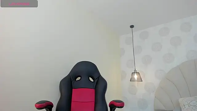 GIANAMILLER6 online show from October 21, 12:17 pm