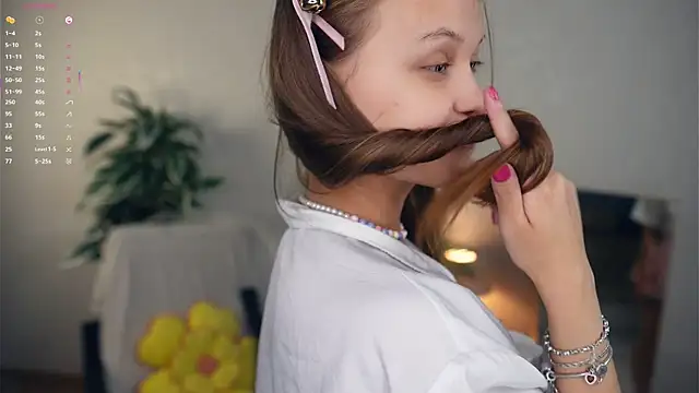 OdellaGillingham online show from October 16, 6:53 pm