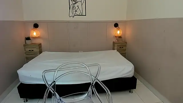 Snapshot of AuroraSky8 chatting on October 25, 11:51 am AuroraSky8 online show from October 25, 11:51 am