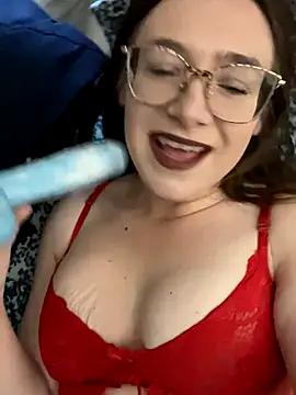 Snapshot of NaughtyNerdyWifey chatting on November 29, 11:30 pm NaughtyNerdyWifey online show from November 29, 11:30 pm