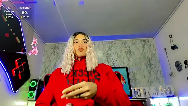 Snapshot of Madison_Mujica chatting on October 9, 11:19 am Madison Mujica online show from October 9, 11:19 am