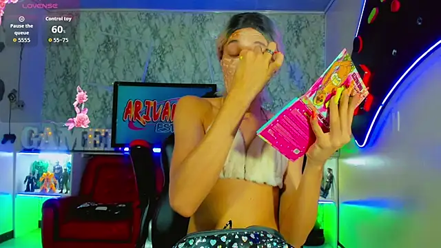 Snapshot of Madison_Mujica chatting on October 14, 11:11 am Madison Mujica online show from October 14, 11:11 am