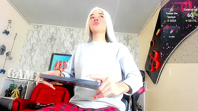 Snapshot of Madison_Mujica chatting on October 25, 11:07 am Madison Mujica online show from October 25, 11:07 am