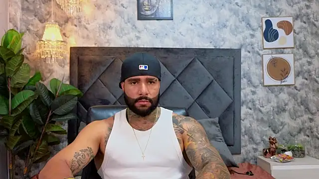 Apolo rousse1 online show from November 11, 9:15 pm