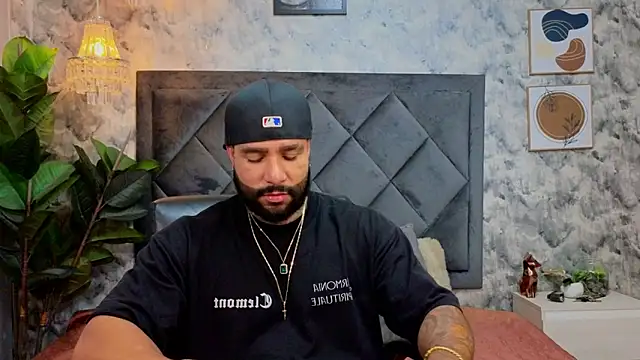 Apolo rousse1 online show from November 18, 8:24 pm