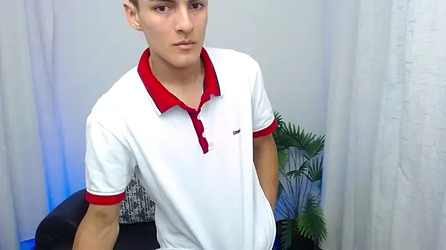 Matiius18 online show from November 17, 2:23 pm