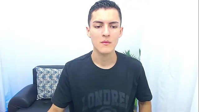 Matiius18 online show from December 15, 1:59 pm