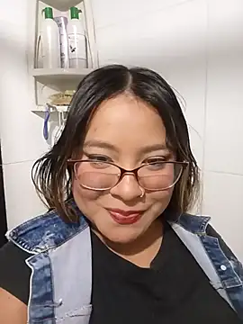 Snapshot of AsshleyVillaloboss chatting on November 19, 4:56 am AsshleyVillaloboss online show from November 19, 4:56 am