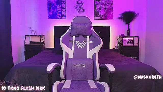 Snapshot of Mason_Rothwell chatting on December 3, 11:19 am Mason Rothwell online show from December 3, 11:19 am