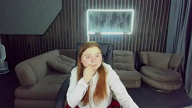 Snapshot of KattyRose8 chatting on October 23, 5:51 am KattyRose8 online show from October 23, 5:51 am