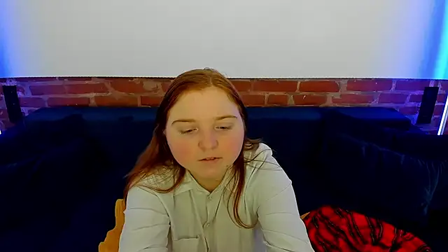 Snapshot of KattyRose8 chatting on October 31, 6:47 am KattyRose8 online show from October 31, 6:47 am