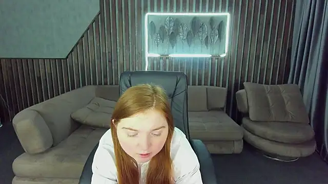 Snapshot of KattyRose8 chatting on November 2, 6:38 am KattyRose8 online show from November 2, 6:38 am