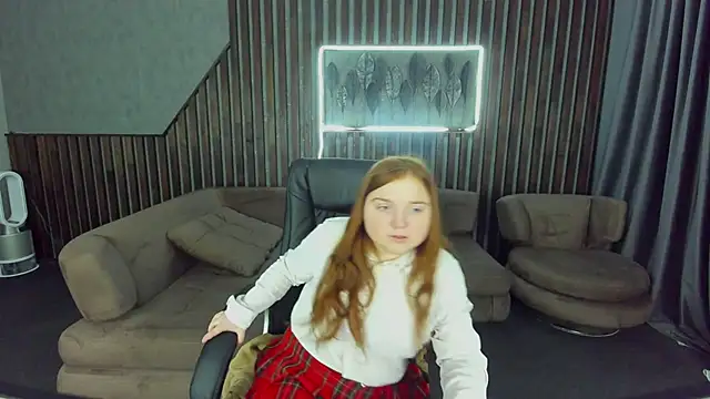 Snapshot of KattyRose8 chatting on November 5, 6:35 am KattyRose8 online show from November 5, 6:35 am