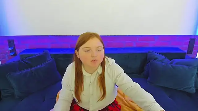 Snapshot of KattyRose8 chatting on November 13, 5:39 am KattyRose8 online show from November 13, 5:39 am