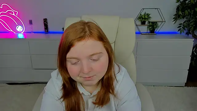 Snapshot of KattyRose8 chatting on November 20, 6:35 am KattyRose8 online show from November 20, 6:35 am