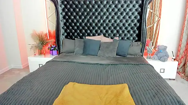 KattyRose8 online show from April 17, 5:32 am