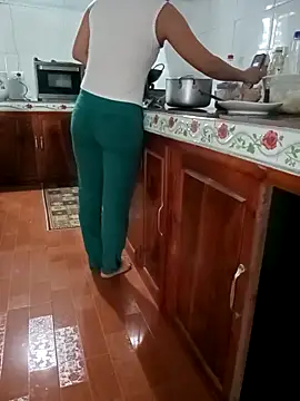 Sweet-Berry89 online show from November 10, 4:44 am