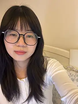 Ella-A9 online show from November 18, 4:33 pm