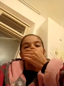 Snapshot of alinaalinutzq chatting on November 21, 9:02 pm alinaalinutzq online show from November 21, 9:02 pm