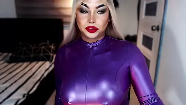 xTrixieMae online show from January 11, 6:13 pm