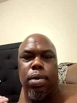 Snapshot of devon3421 chatting on December 18, 2:50 am devon3421 online show from December 18, 2:50 am