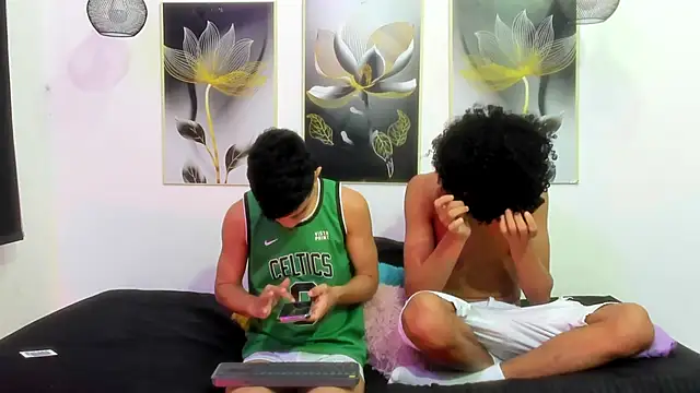 Violet Dream2 online show from March 12, 8:20 am