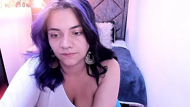 Kiara Cruz   online show from December 13, 8:36 pm