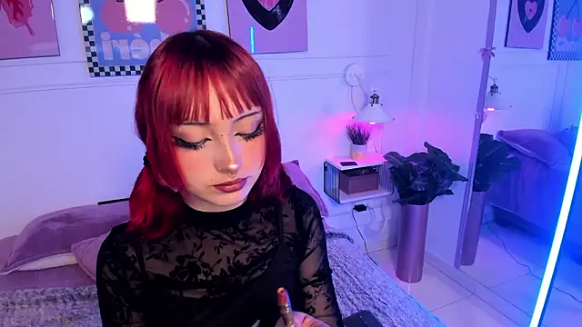 Snapshot of Zoe_Lynch_ chatting on February 5, 12:10 pm Zoe Lynch online show from February 5, 12:10 pm