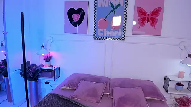 Snapshot of Zoe_Lynch_ chatting on February 16, 11:39 am Zoe Lynch online show from February 16, 11:39 am