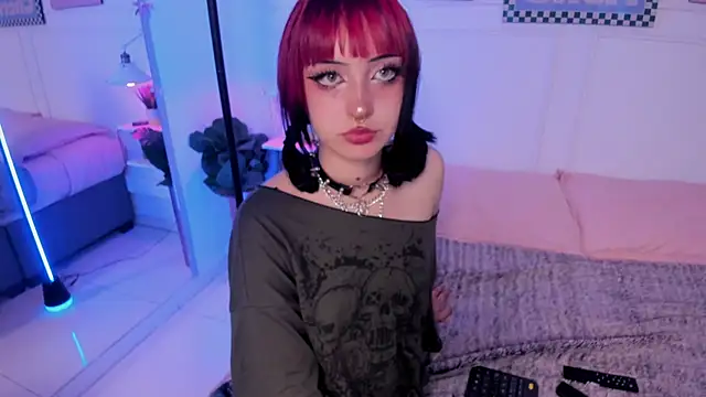 Snapshot of Zoe_Lynch_ chatting on February 24, 11:30 am Zoe Lynch online show from February 24, 11:30 am