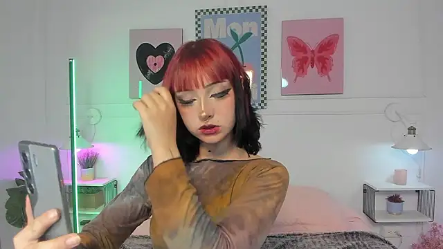 Snapshot of Zoe_Lynch_ chatting on February 27, 11:32 am Zoe Lynch online show from February 27, 11:32 am