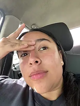 Zoey thompson online show from April 10, 7:29 pm