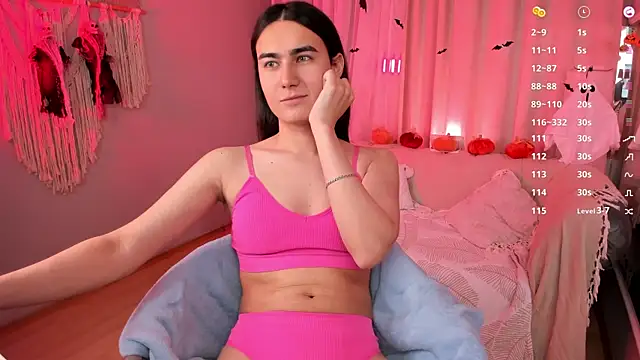 HeyAlena online show from October 18, 11:11 am