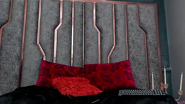 SienaFacchini online show from November 15, 1:03 am