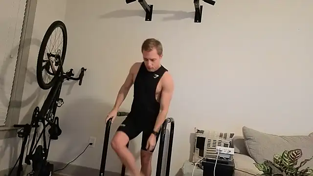 Drakerileyxxx online show from January 16, 3:10 am