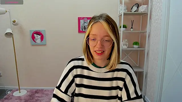 Snapshot of R0cket_bunny chatting on October 11, 1:05 am R0cket bunny online show from October 11, 1:05 am