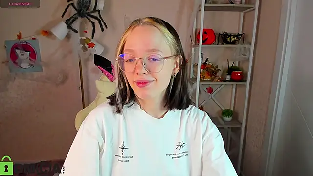 Snapshot of R0cket_bunny chatting on November 7, 1:05 am R0cket bunny online show from November 7, 1:05 am