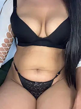 Snapshot of Akiira_00 chatting on February 28, 12:39 pm Akiira 00 online show from February 28, 12:39 pm