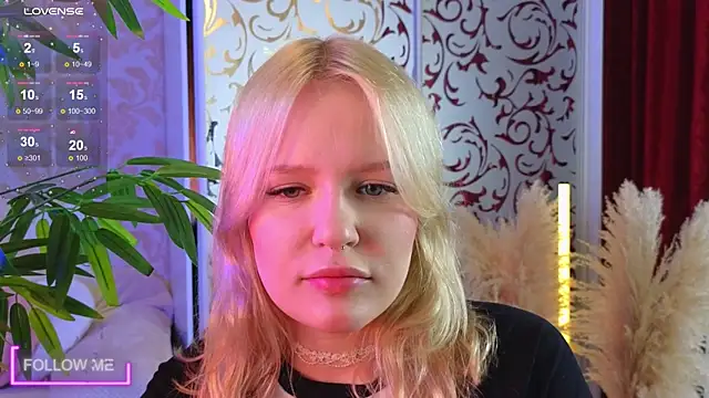 Mila Lioness online show from September 21, 10:50 am