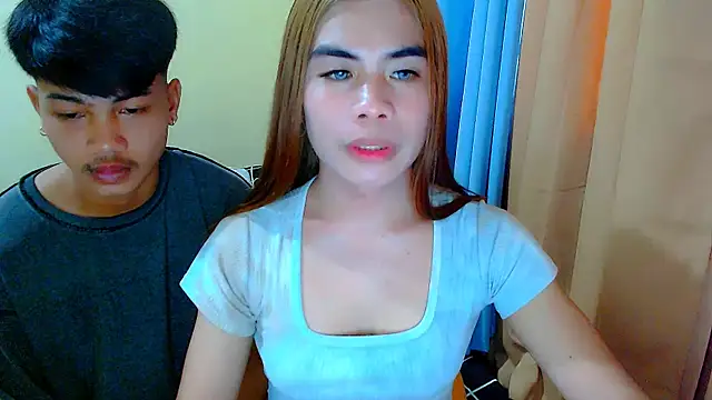 mikhaylahanderson online show from October 19, 12:00 am