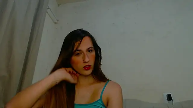 Snapshot of FemmeAngel chatting on November 8, 9:57 pm FemmeAngel online show from November 8, 9:57 pm