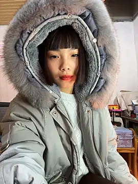 andymi1 online show from November 18, 2:28 am