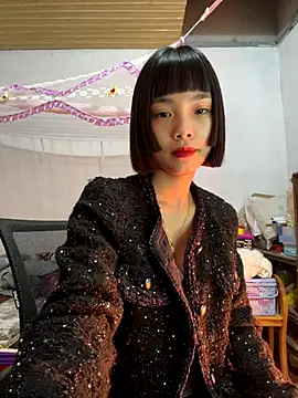 andymi1 online show from December 18, 3:12 am