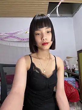 Snapshot of andymi1 chatting on June 20, 2:47 am andymi1 online show from June 20, 2:47 am