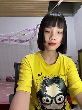 Snapshot of andymi1 chatting on June 29, 1:23 am andymi1 online show from June 29, 1:23 am